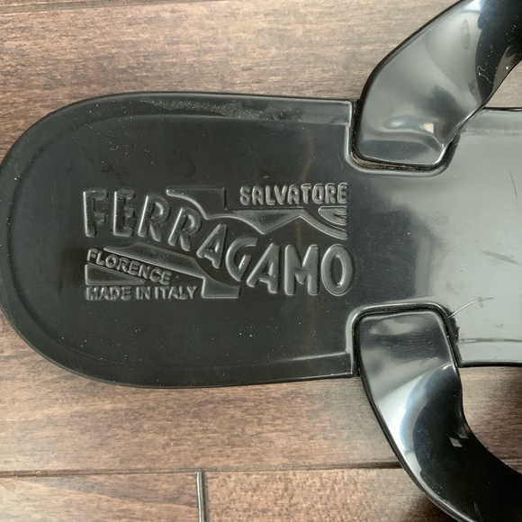 Navy blue Ferragamo slides - Picture 3 of 3